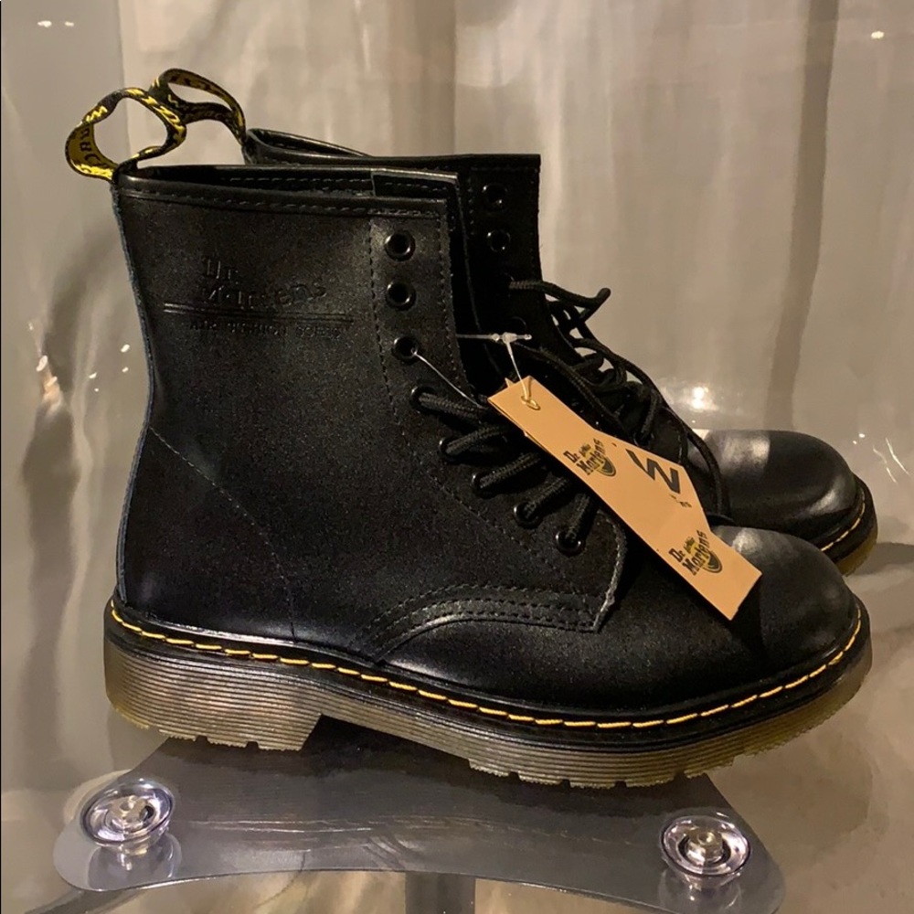 New Dr Marten Black Combat Boots (8 Women’s)